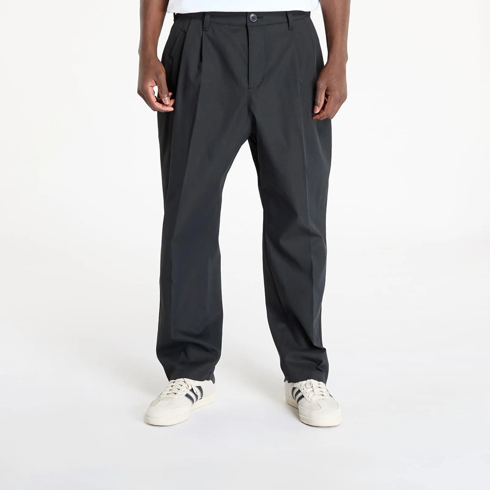 adidas Originals Rolling Links Chino Black