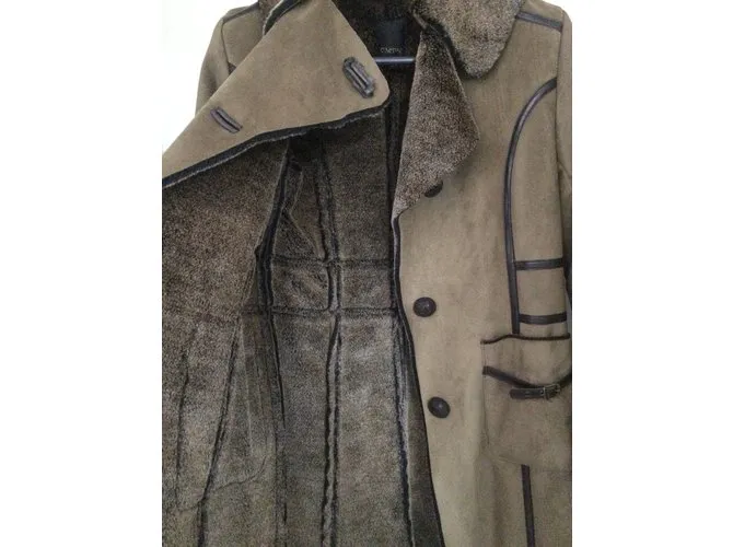 Autre Marque Abrigos, Ropa de calle Castaño 