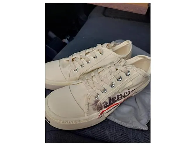Balenciaga Zapatillas Blanco roto 