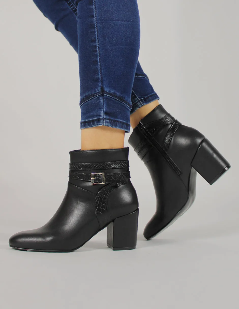 Botín con tacón Exterior Piel sintética Color Negro Para Mujer De RBCOLLECTION