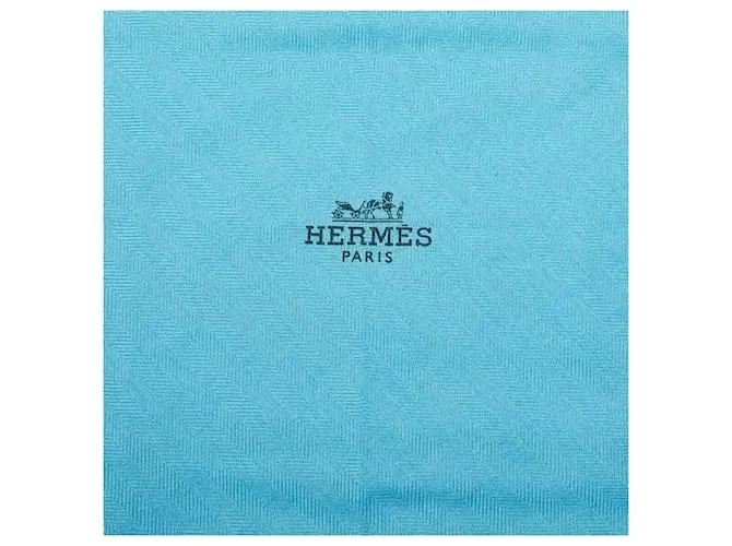 Bufanda de cachemira y seda de Hermès 110cm x 37cm Rosanji en excelente estado Azul 