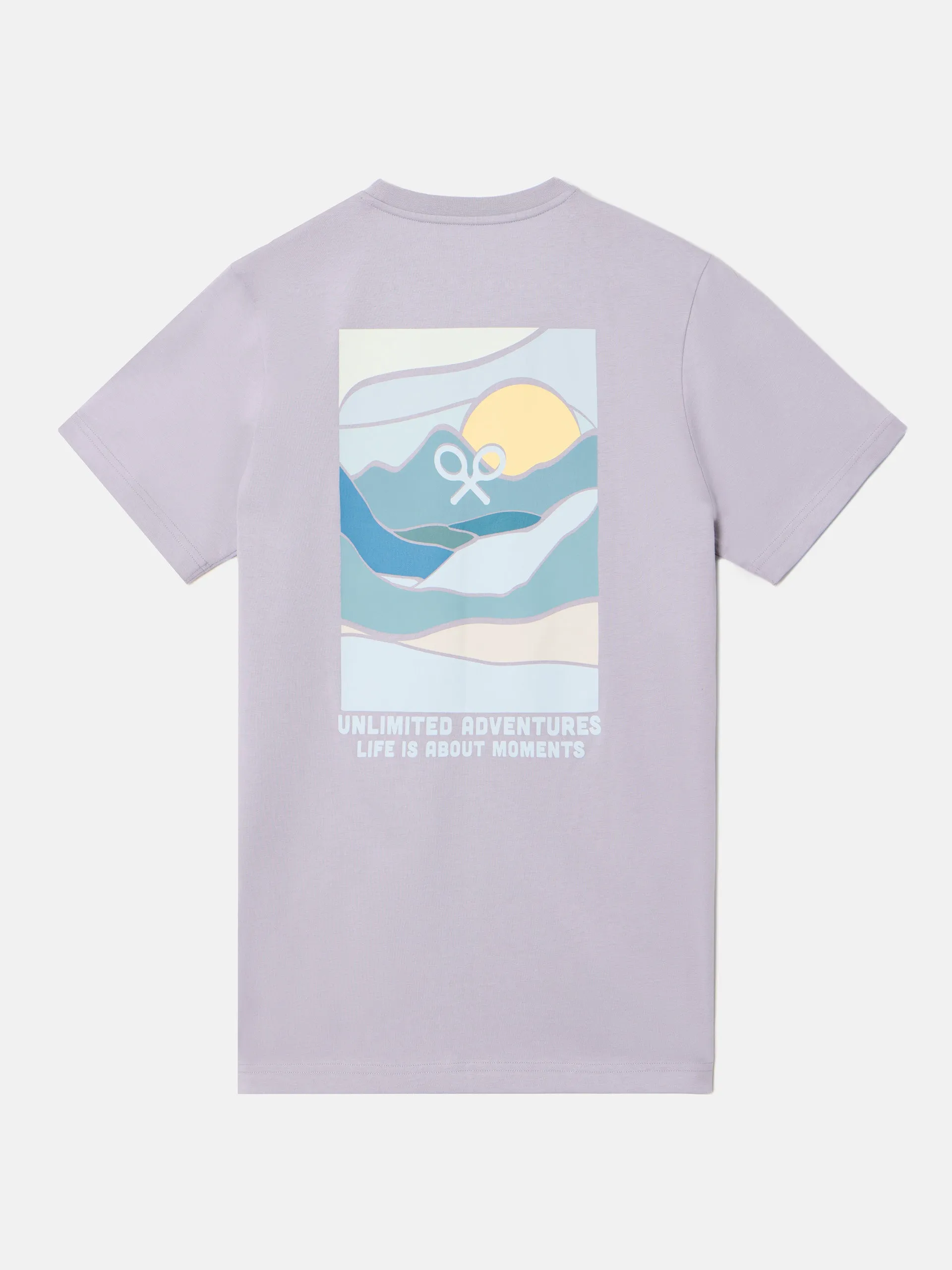 Camiseta unlimited adventures gris