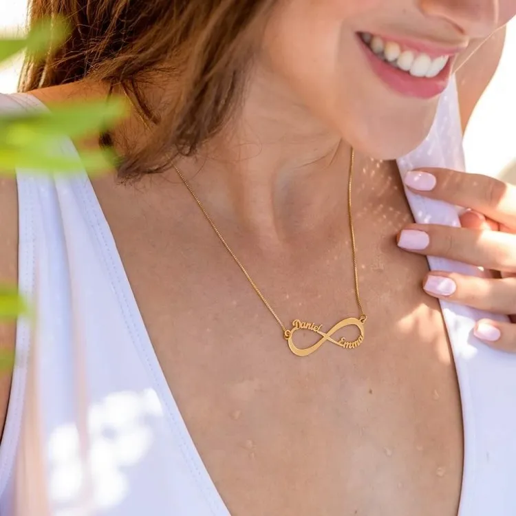 Collar infinito personalizada en plata de ley bañada en oro