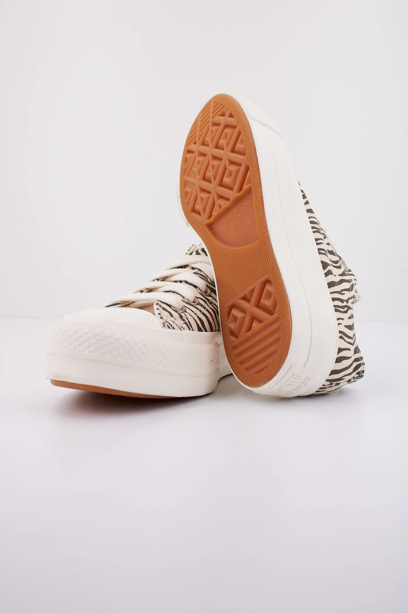 CONVERSE CHUCK TAYLOR ALL STAR LIFT OX