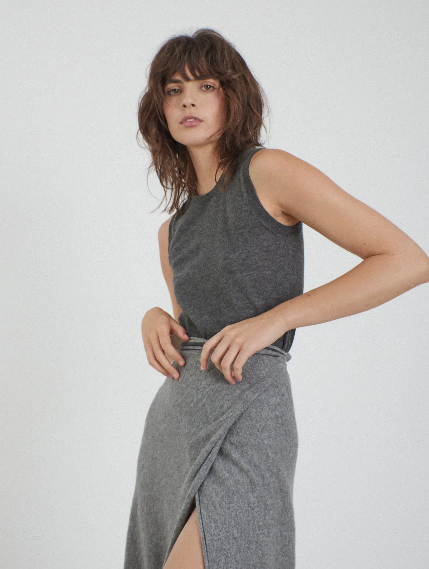 Falda Cashmere knitted wrapped
