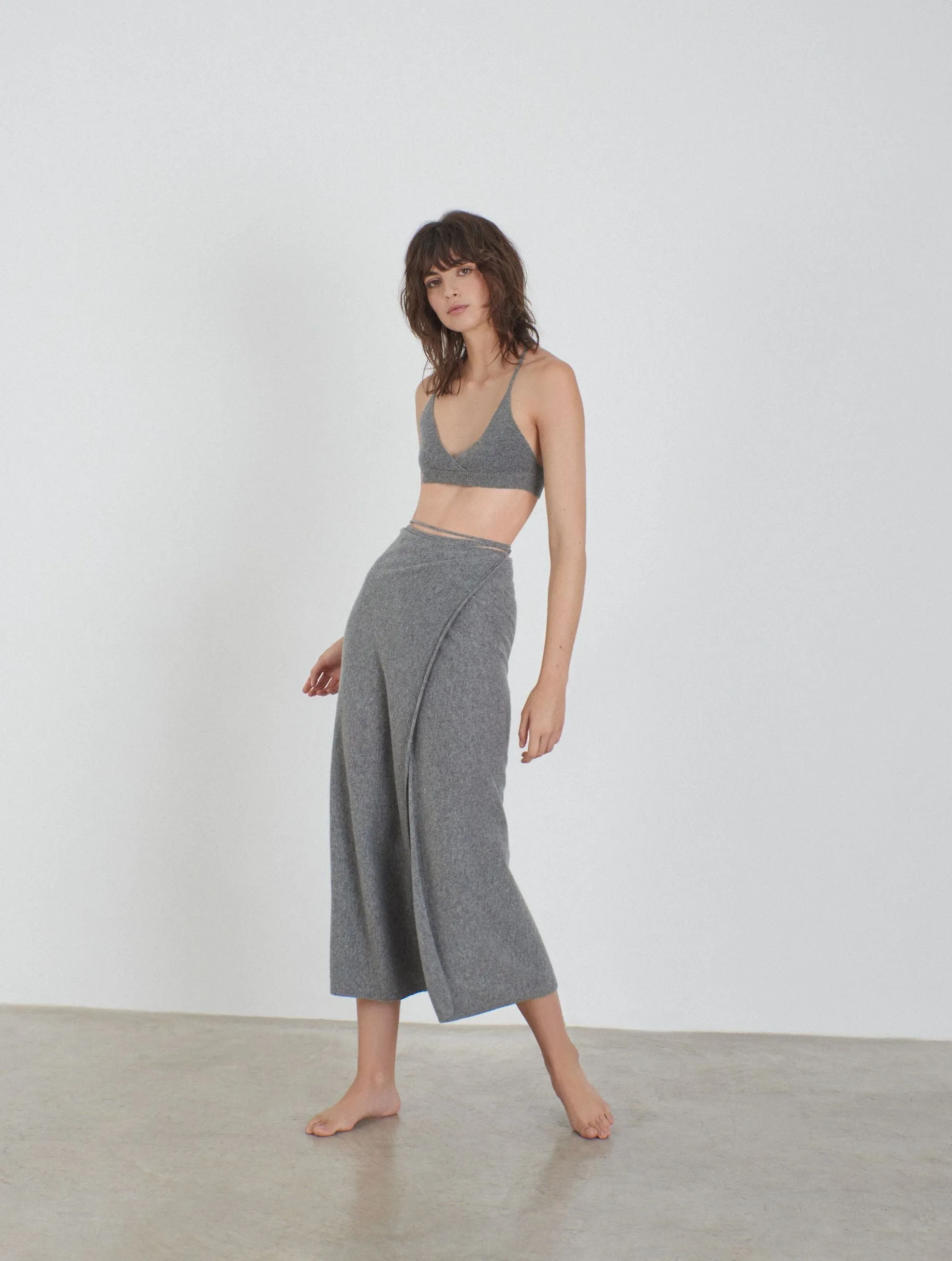 Falda Cashmere knitted wrapped