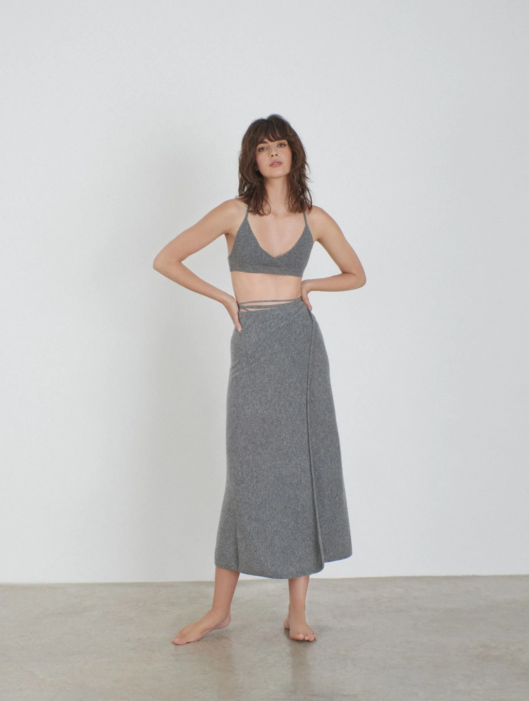 Falda Cashmere knitted wrapped