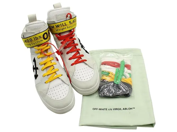 Off White 'Cinturón industrial' alto perforado blanco roto en cuero blanco 