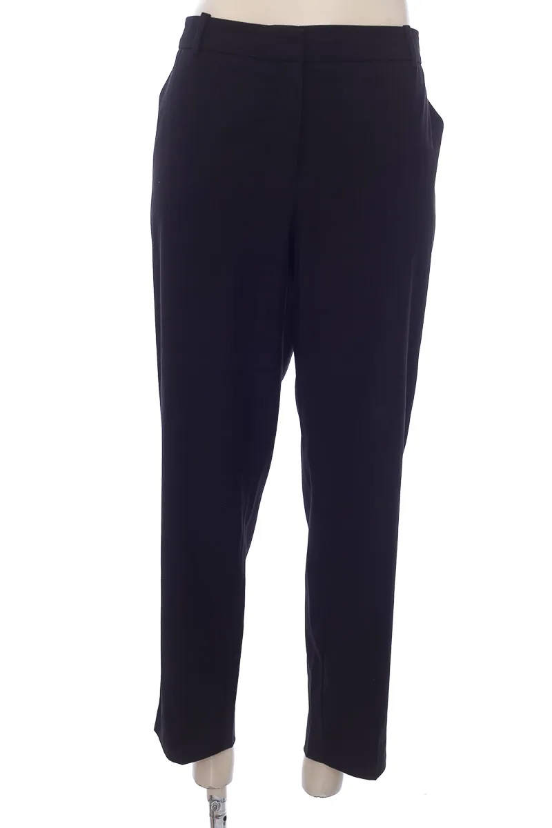 PANTALóN COLOR NEGRO  MNG