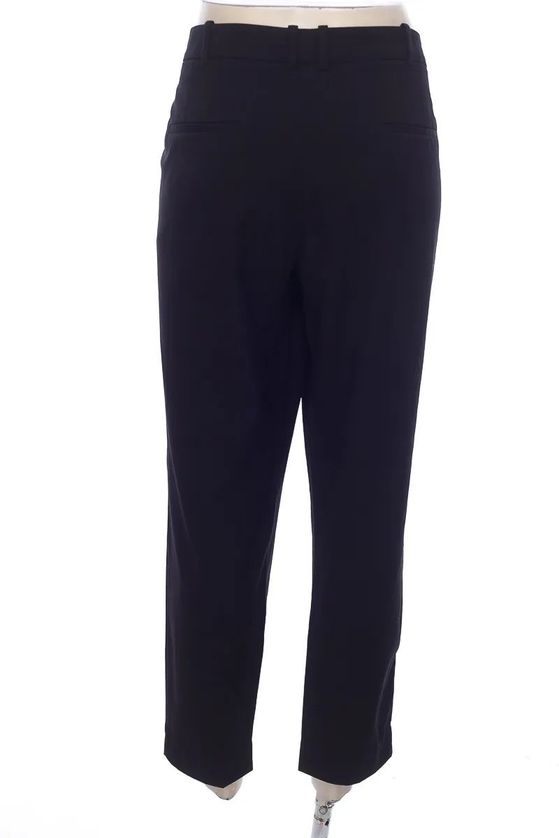 PANTALóN COLOR NEGRO  MNG