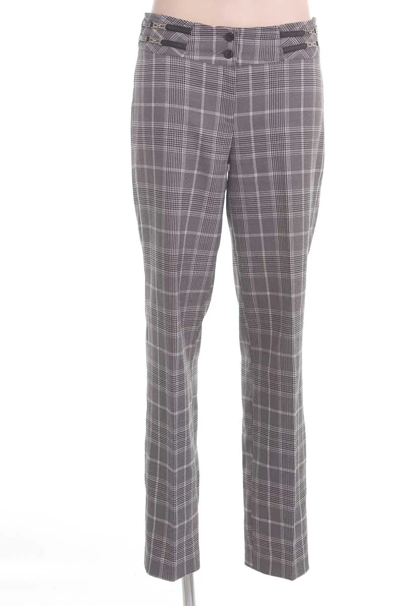 PANTALóN COLOR NEGRO  ZENIZA