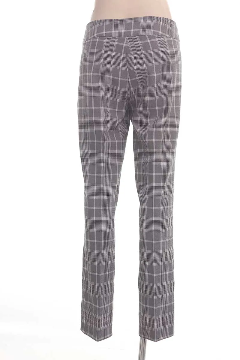 PANTALóN COLOR NEGRO  ZENIZA