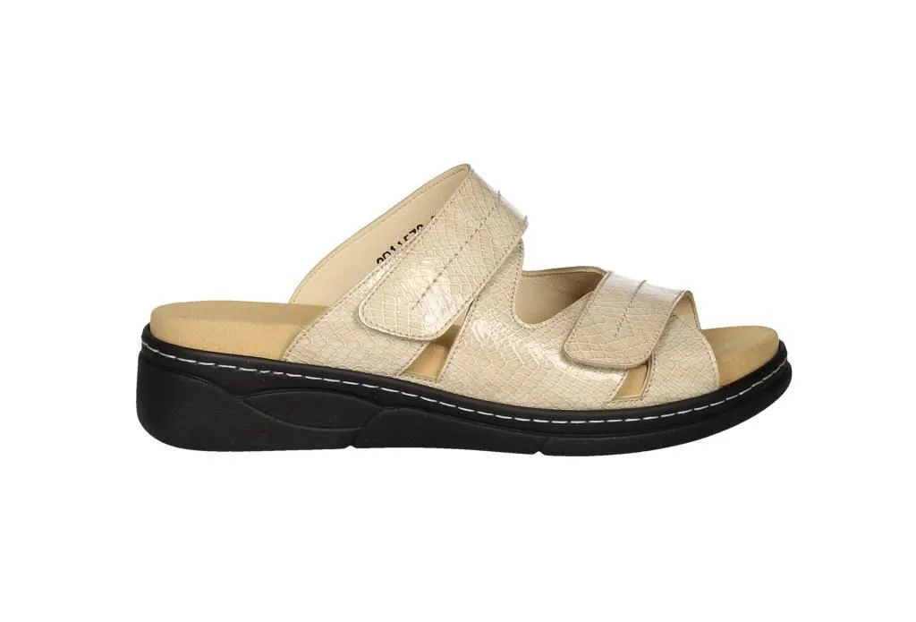 Pinky Charol Taupe Grabado Dos Velcros