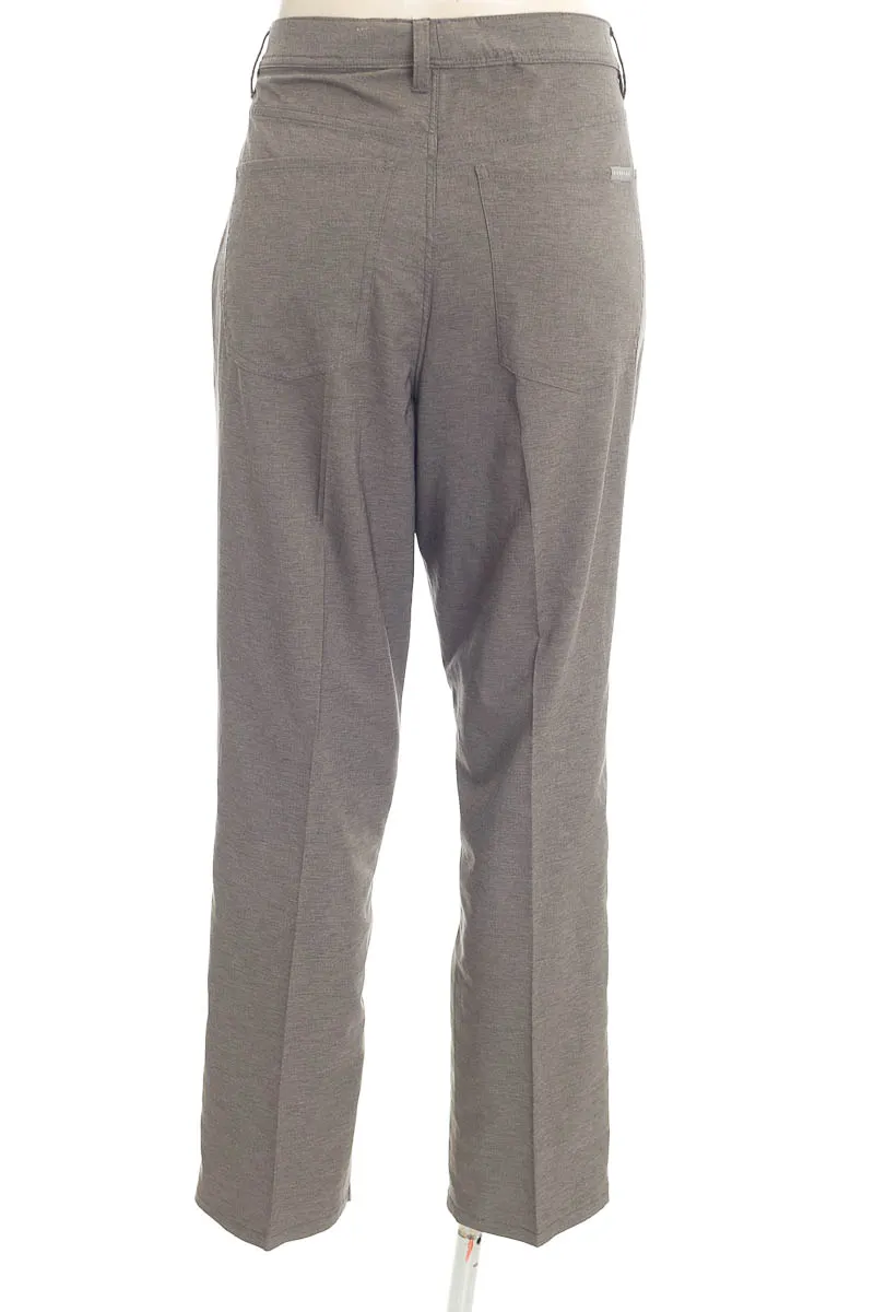 ROPA DEPORTIVA COLOR GRIS  DUNNING GOLF