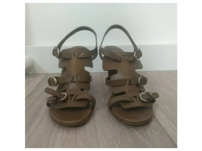 Sandalias de cuero Sergio Rossi con tacones altos Castaño 