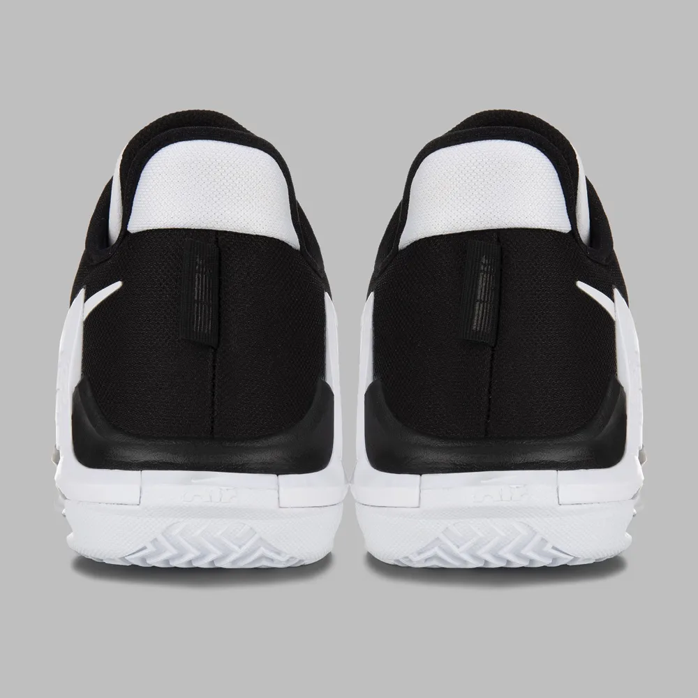 Tenis Nike LeBron Witness Hombre
