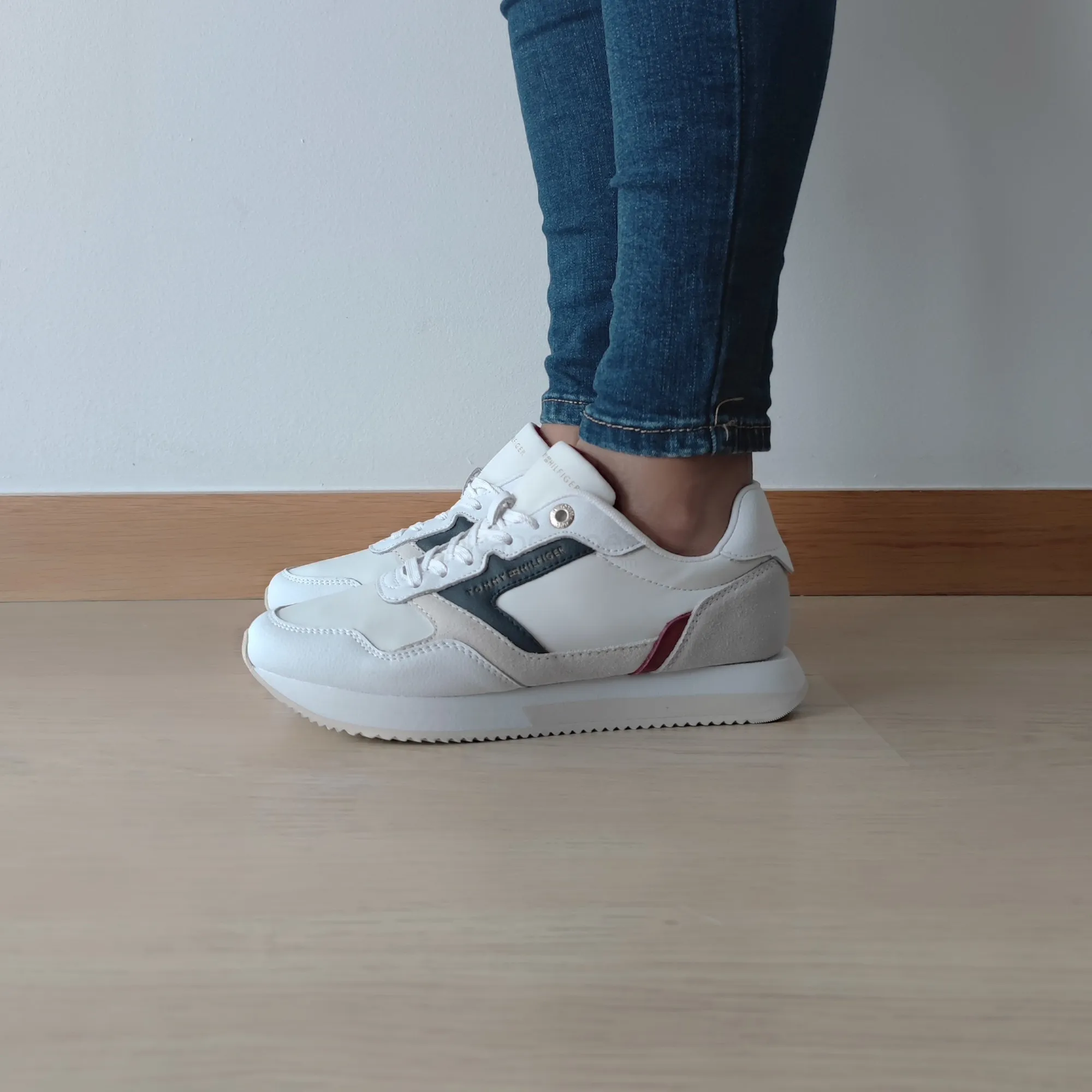 Tenis TOMMY HILFIGER Essential Runner White