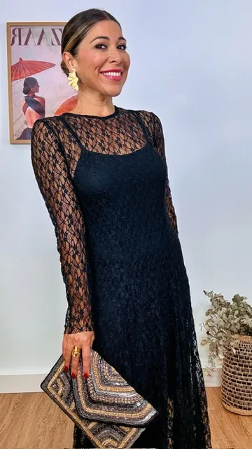 Vestido Encaje Evasé Negro