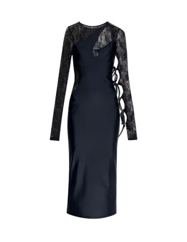 Vestido negro de encaje con aberturas asimétricas