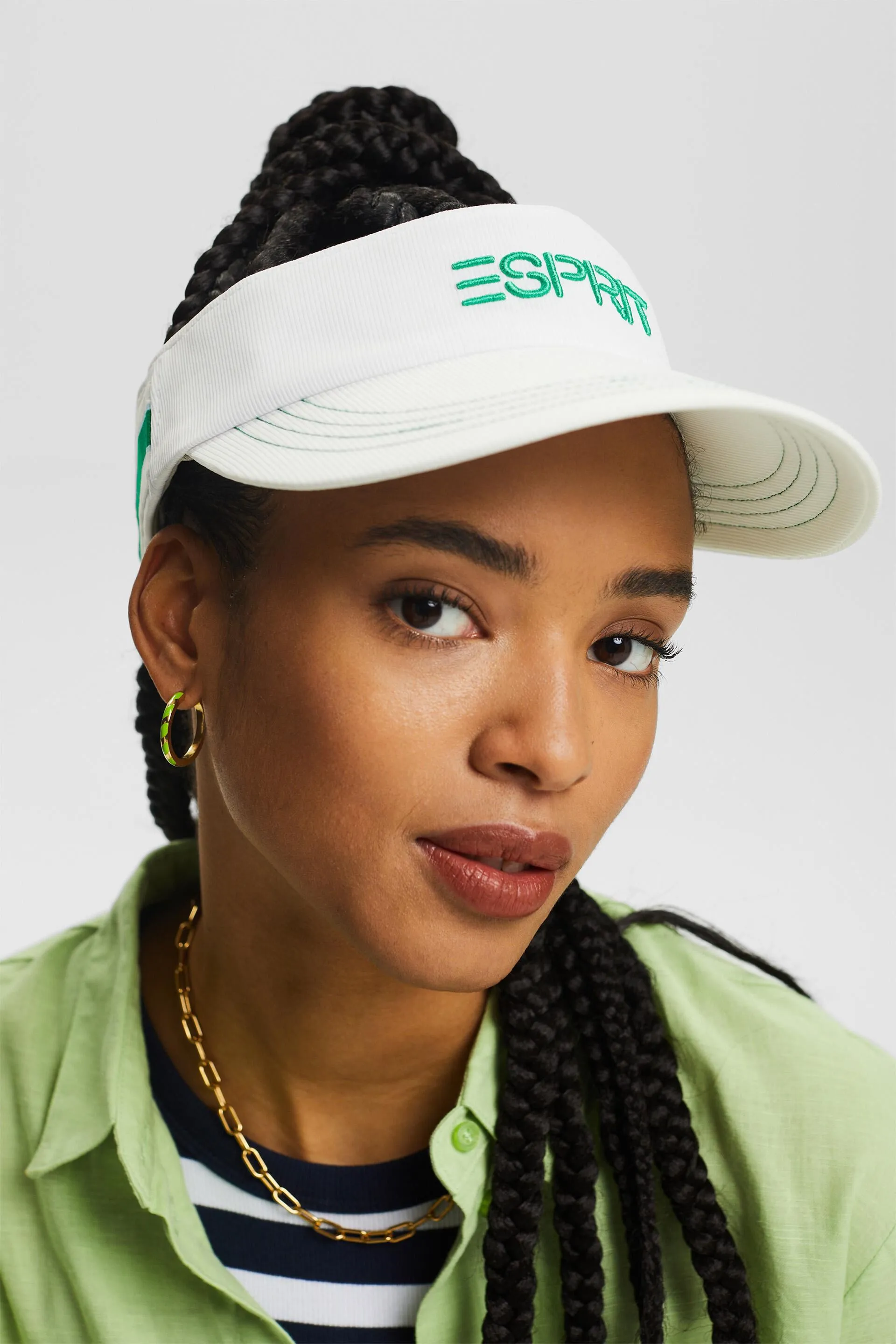 Visera de golf con logotipo
