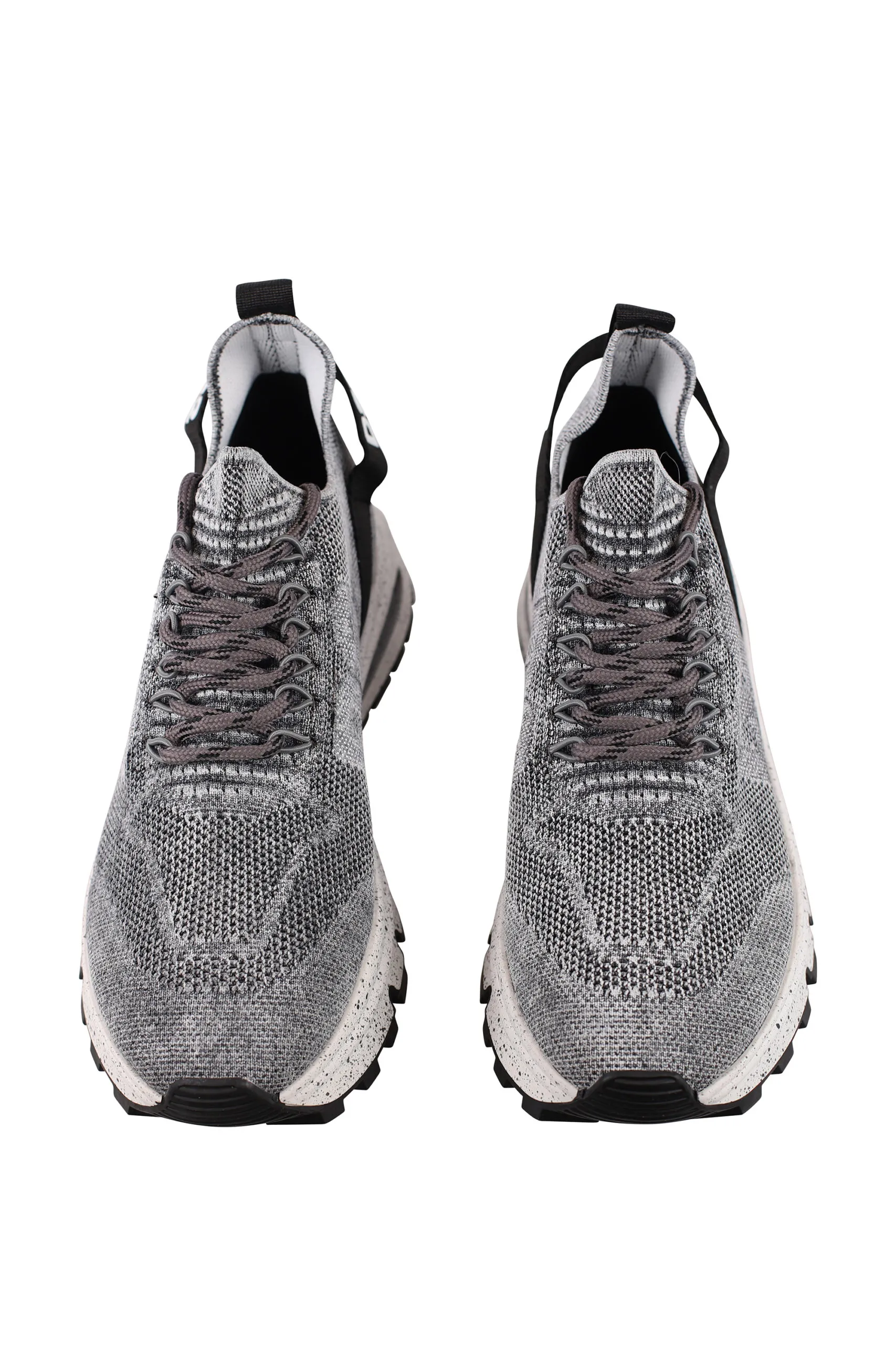 Zapatillas grises con logo pequeño blanco y 